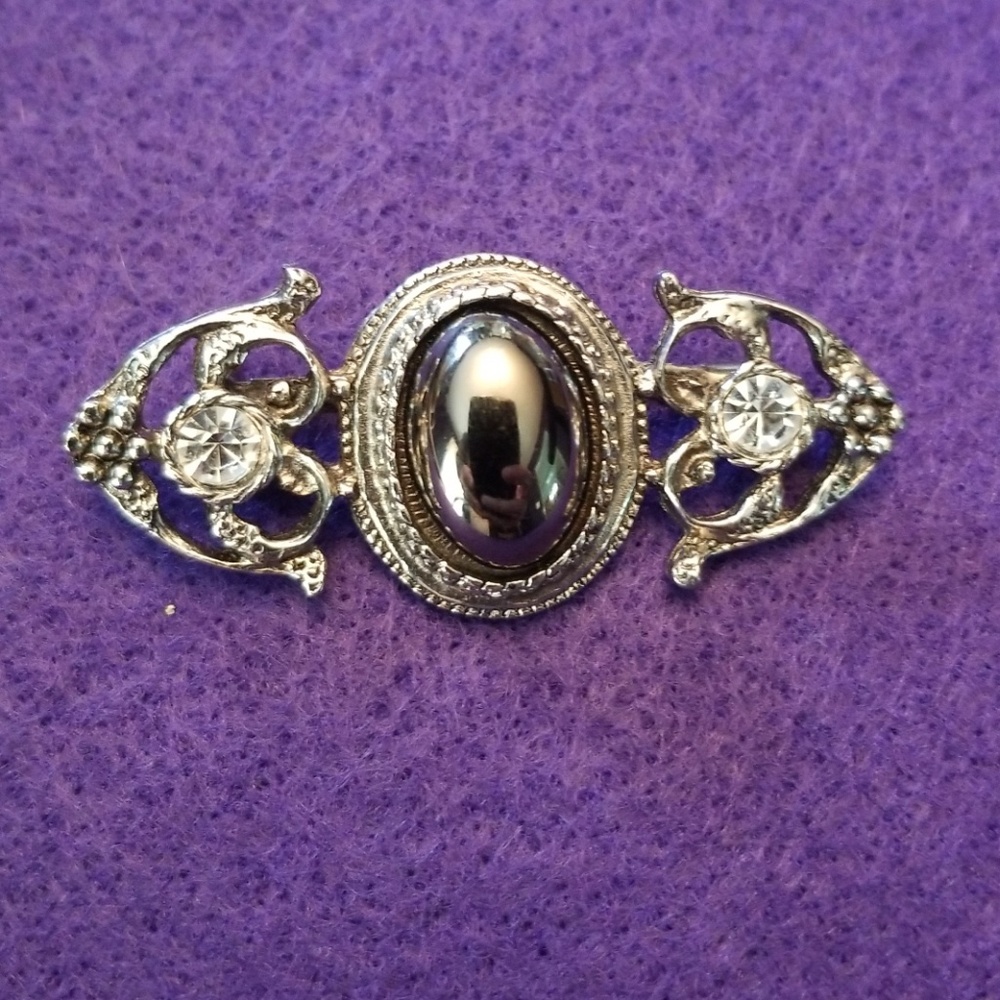 Brooche